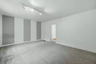 249 NE Fairbanks St, Grand Rapids, MI 49503 - Photo 21