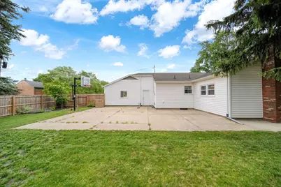 800 Hazelwood Boulevard, Jackson, MI 49203 - Photo 13
