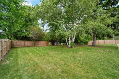800 Hazelwood Boulevard, Jackson, MI 49203 - Photo 11