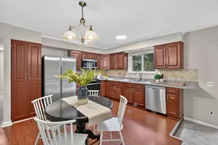 212 Charter House Dr, Canton, MI 48188 - Photo 9