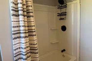 356 Waverly Dr, Benton Harbor, MI 49022 - Photo 9