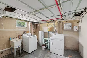 37 W Garfield Ave, Zeeland, MI 49464 - Photo 21