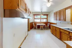 23213 Greencrest St, Saint Clair Shores, MI 48080 - Photo 9