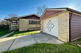 23213 Greencrest St, Saint Clair Shores, MI 48080 - Photo 61