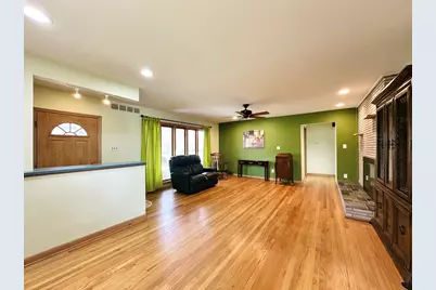 23213 Greencrest Street, Saint Clair Shores, MI 48080 - Photo 13