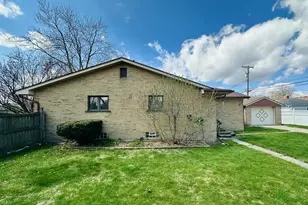 23213 Greencrest St, Saint Clair Shores, MI 48080 - Photo 55