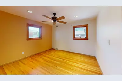 23213 Greencrest Street, Saint Clair Shores, MI 48080 - Photo 15