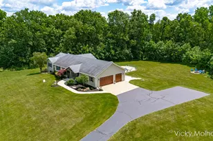 817 Pheasant Ridge Dr, Hastings, MI 49058 - Photo 67