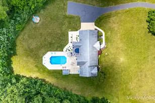 817 Pheasant Ridge Dr, Hastings, MI 49058 - Photo 15