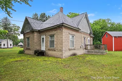 12402 Crockery Creek Drive, Ravenna, MI 49451 - Photo 3