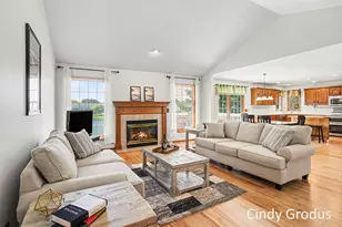 975 Bluff Lake Dr, Zeeland, MI 49464 - Photo 9