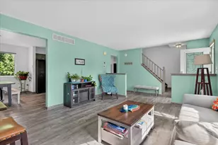 1221 Harwood Cir, Saline, MI 48176 - Photo 5
