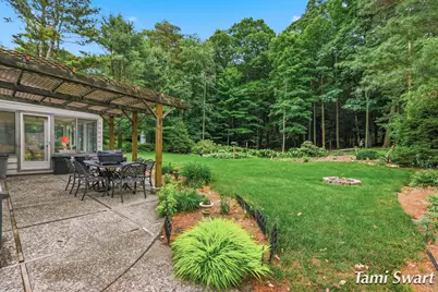 17484 Beech Hill Drive, Grand Haven, MI 49417 - Photo 7