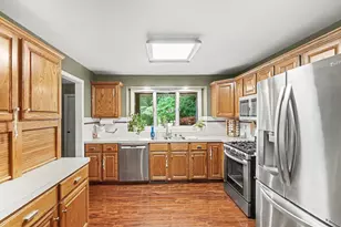 7772 Hidden Ridge Ct, Hudsonville, MI 49426 - Photo 5