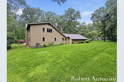 1708 Mont Rue Drive SE, Grand Rapids, MI 49546 - Photo 53