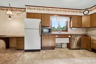 3685 20th St, Dorr, MI 49323 - Photo 17