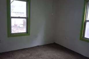 1354 Hurd Ave, Benton Harbor, MI 49022 - Photo 9