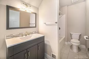 1 Maple Vlg Ct, Ann Arbor, MI 48103 - Photo 17