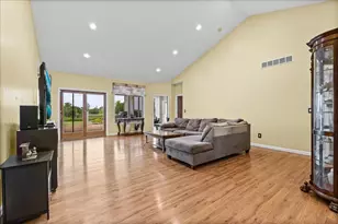 2007 Paddock Way, Ypsilanti, MI 48198 - Photo 5