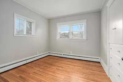614 Crescent Street NE, Grand Rapids, MI 49503 - Photo 11