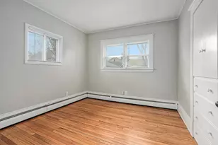 614 Crescent St NE, Grand Rapids, MI 49503 - Photo 11