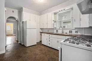 614 Crescent St NE, Grand Rapids, MI 49503 - Photo 9