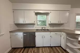 1946 Adams St SE, Grand Rapids, MI 49506 - Photo 9