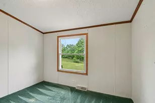 11644 E Hillis Rd, Riverdale, MI 48877 - Photo 15