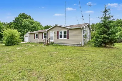 11644 E Hillis Road, Riverdale, MI 48877 - Photo 3