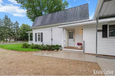 425 10 Mile Road NW, Sparta, MI 49345 - Photo 3