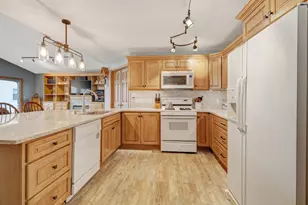8668 Ellenwood Dr Dr, Montague, MI 49437 - Photo 9