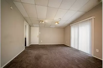 23723 Reynolds Avenue, Hazel Park, MI 48030 - Photo 7