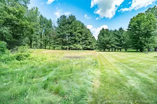 6635 Vinton Ave NW, Comstock Park, MI 49321 - Photo 15