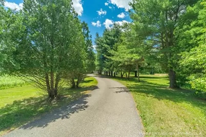 6635 Vinton Avenue NW, Comstock Park, MI 49321 - Photo 19