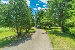 6635 Vinton Ave NW, Comstock Park, MI 49321 - Photo 19
