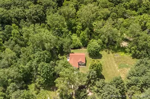 6635 Vinton Ave NW, Comstock Park, MI 49321 - Photo 5