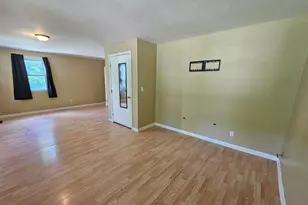 191 McKinley Ave N, Battle Creek, MI 49017 - Photo 3