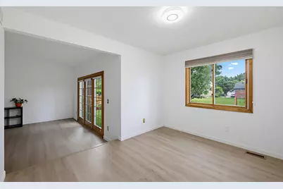 24762 White Plains Drive, Novi, MI 48374 - Photo 13