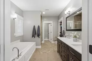 7839 Harvest Hill Ln, Kalamazoo, MI 49009 - Photo 19