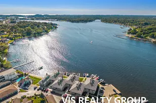 400 Lakeview Ct, Spring Lake, MI 49456 - Photo 11