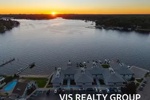 400 Lakeview Ct, Spring Lake, MI 49456 - Photo 5