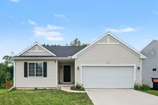 501 Pioneer Trl, Cedar Springs, MI 49319 - Photo 7