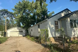 617 Gestner Rd, Benton Harbor, MI 49022 - Photo 3