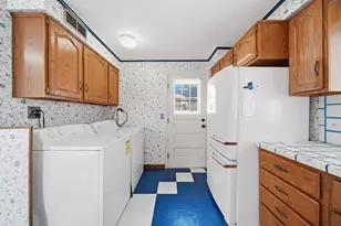 205 W Shawnee St, Tecumseh, MI 49286 - Photo 7
