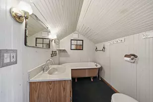 205 W Shawnee St, Tecumseh, MI 49286 - Photo 11