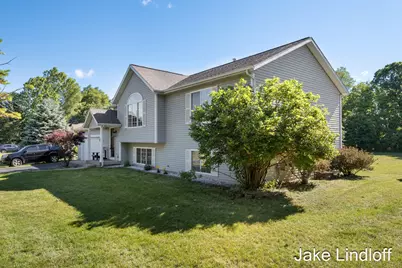 11324 Lindy Drive NE, Rockford, MI 49341 - Photo 3