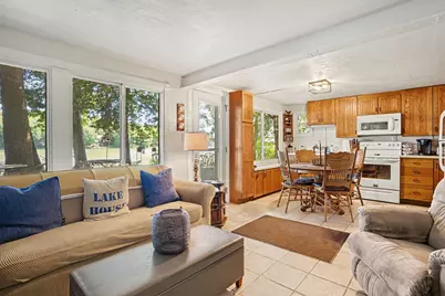 10041 County Road 215, Grand Junction, MI 49056 - Photo 7