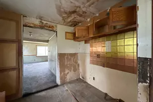 490 4th St, Benton Harbor, MI 49022 - Photo 27