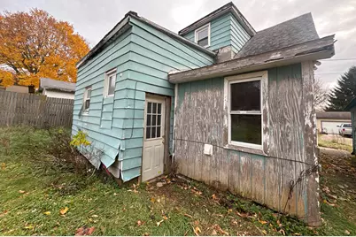 490 4th Street, Benton Harbor, MI 49022 - Photo 7