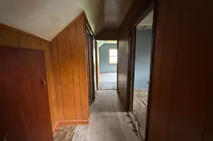 490 4th St, Benton Harbor, MI 49022 - Photo 13